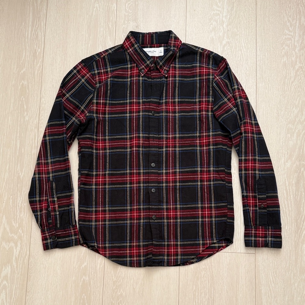 Abercrombie & Fitch Black and Red Plaid Shirt